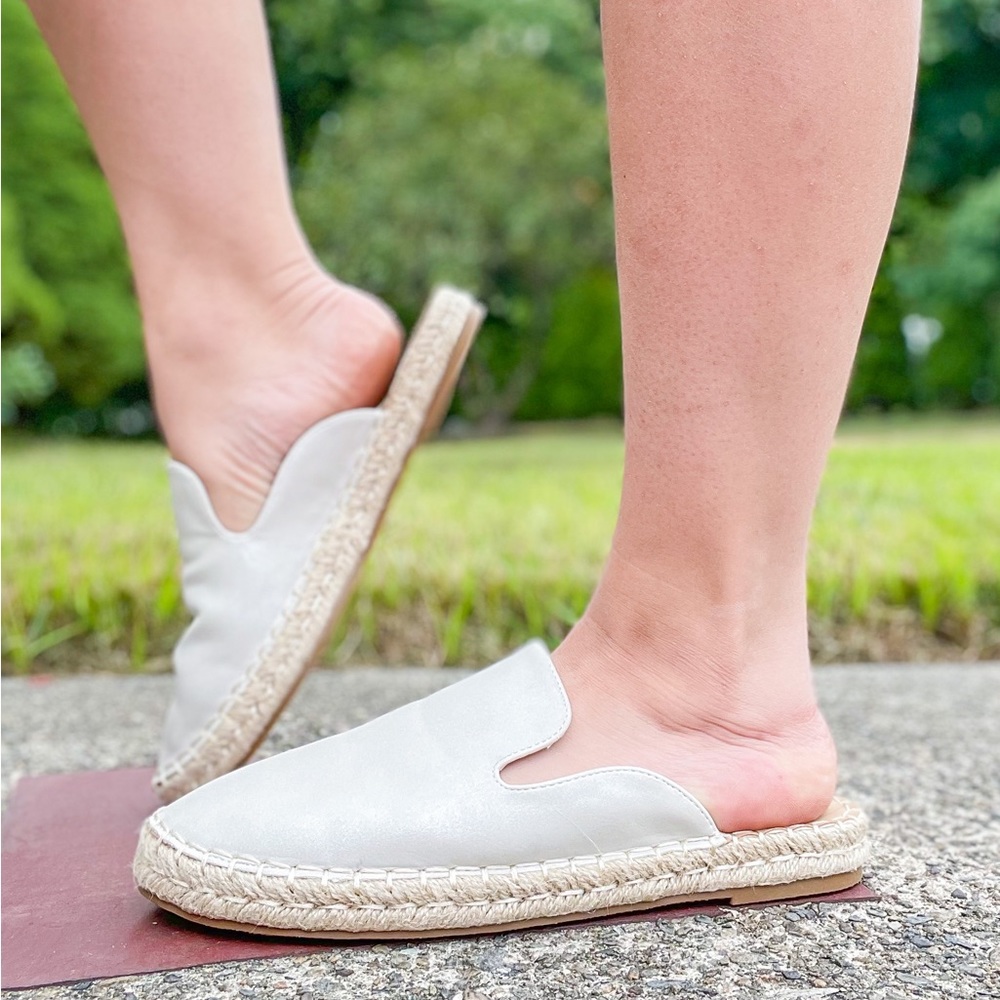 Cream mules